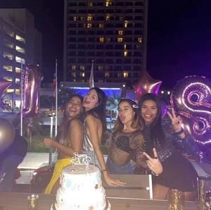 Meet your Posher, Alejandra